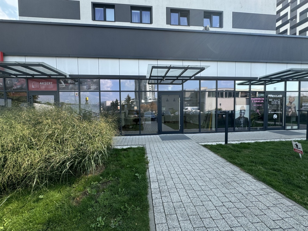 Nowoczesny lokal usługowy na Pradze Południe - 14