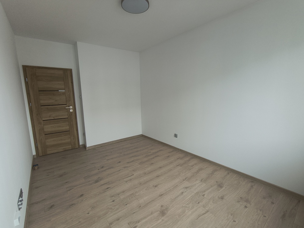 2-pokojowe mieszkanie z balkonem, miejscem w garażu i dodatkowym pomieszczeniem na korytarzu – Pułtusk, Apartamenty Mickiewicza - 18