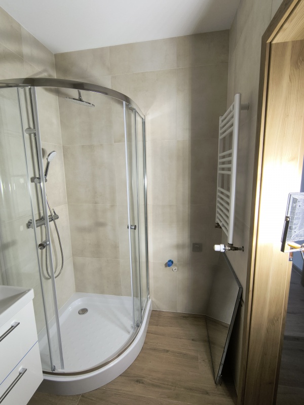 2-pokojowe mieszkanie z balkonem, miejscem w garażu i dodatkowym pomieszczeniem na korytarzu – Pułtusk, Apartamenty Mickiewicza - 22