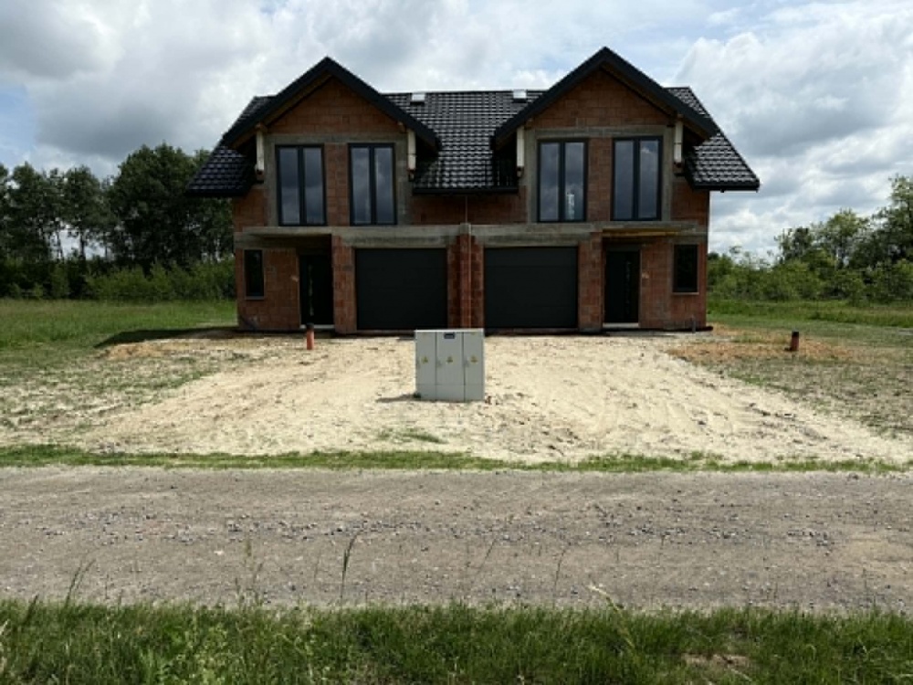 Dom z garażem - 0