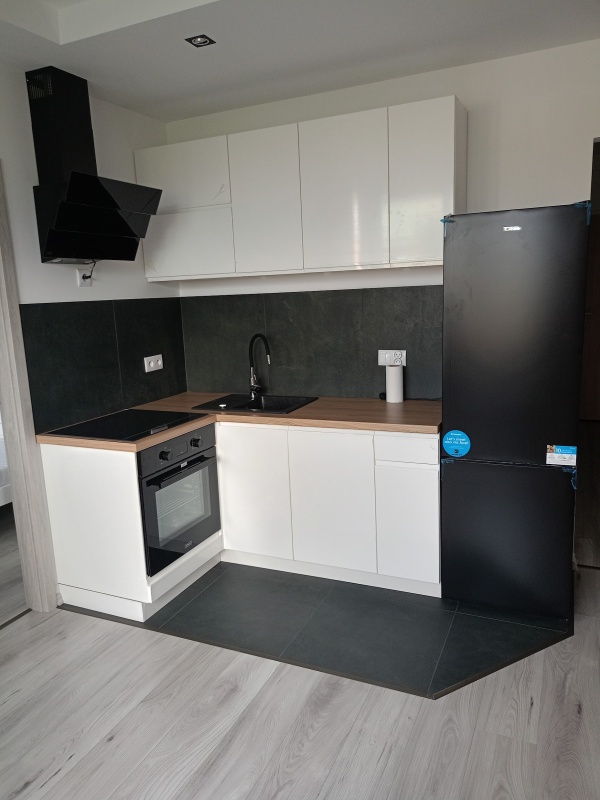 Wynajmę mieszkanie 31,5 m2 + garaż  - 2