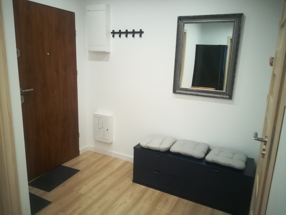 Wynajmę mieszkanie 2 pokojowe + balkon + miejsce parkingowe; Kraków, ul. Osiedle Akademickie - 2