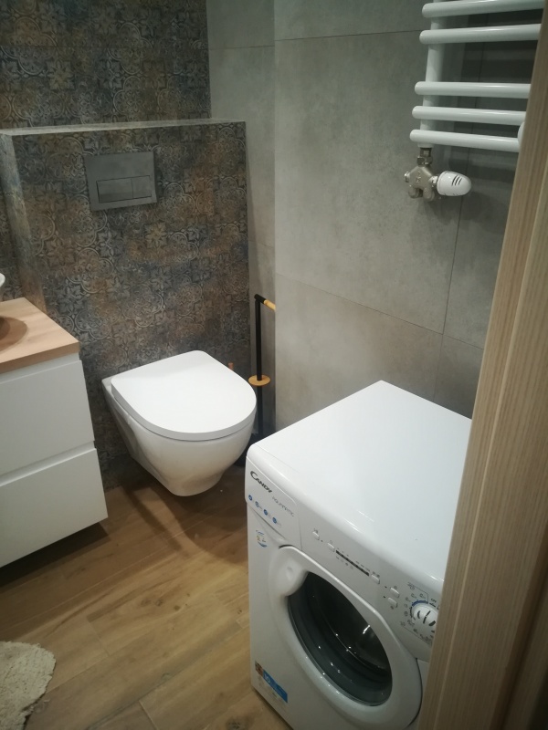 Wynajmę mieszkanie 2 pokojowe + balkon + miejsce parkingowe; Kraków, ul. Osiedle Akademickie - 4