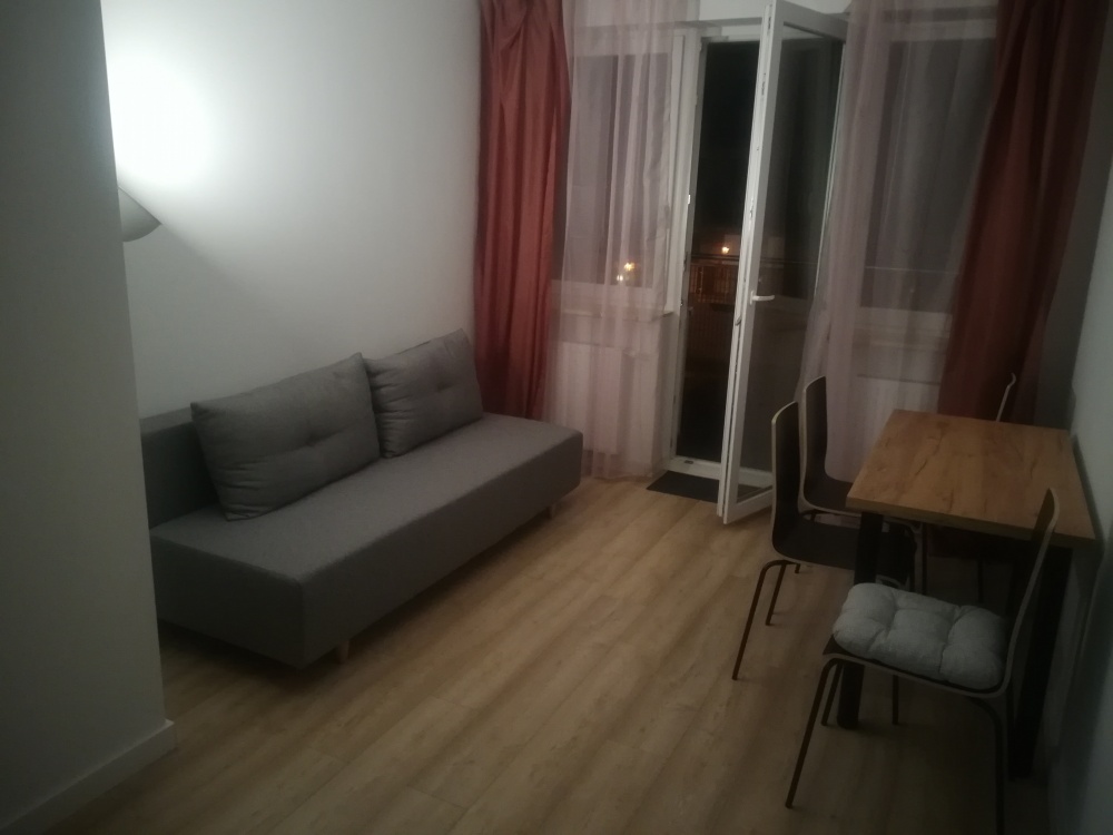 Wynajmę mieszkanie 2 pokojowe + balkon + miejsce parkingowe; Kraków, ul. Osiedle Akademickie - 6
