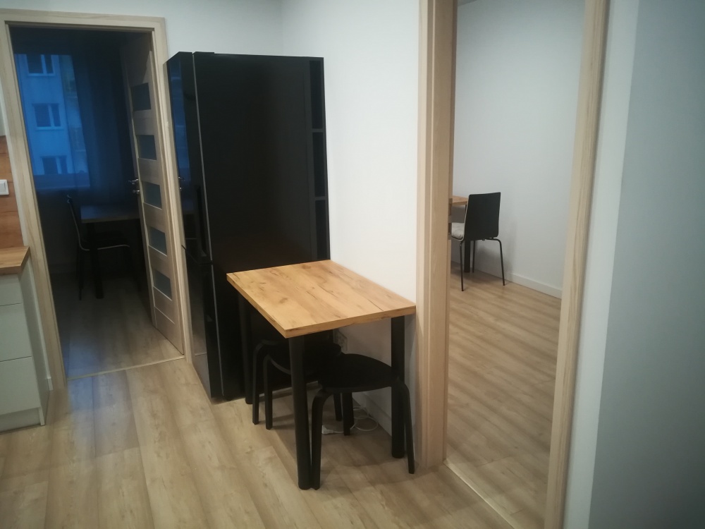 Wynajmę mieszkanie 2 pokojowe + balkon + miejsce parkingowe; Kraków, ul. Osiedle Akademickie - 9