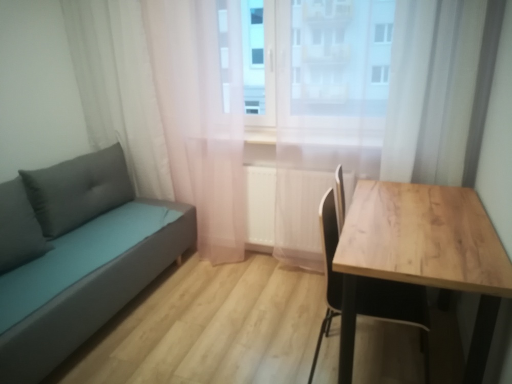 Wynajmę mieszkanie 2 pokojowe + balkon + miejsce parkingowe; Kraków, ul. Osiedle Akademickie - 16