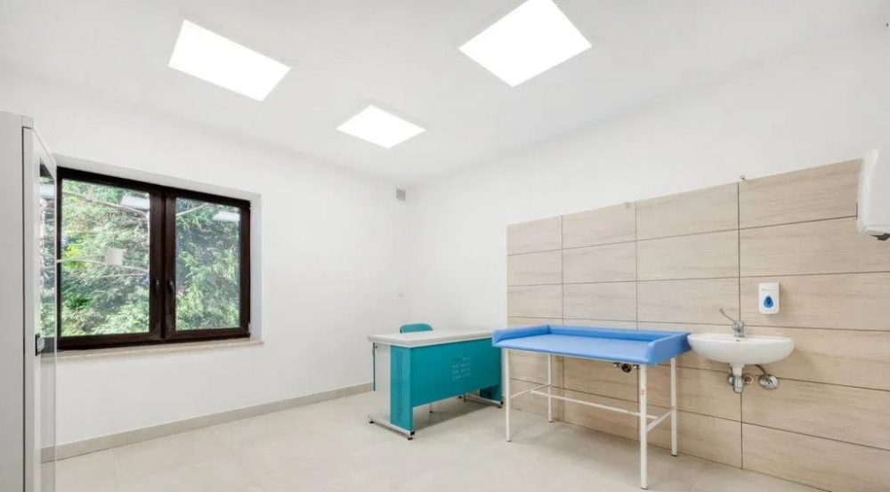 Dom 270m2 i Obiekt Usługowo-Medyczny 450m2 ul. Wycieczkowa - 7
