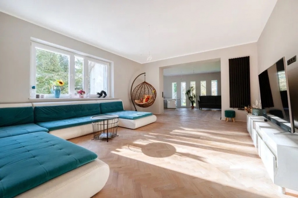 Dom 270m2 i Obiekt Usługowo-Medyczny 450m2 ul. Wycieczkowa - 14