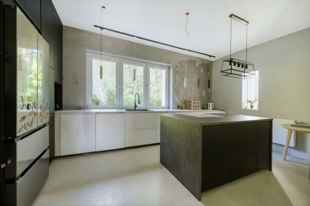 Dom 270m2 i Obiekt Usługowo-Medyczny 450m2 ul. Wycieczkowa - 11