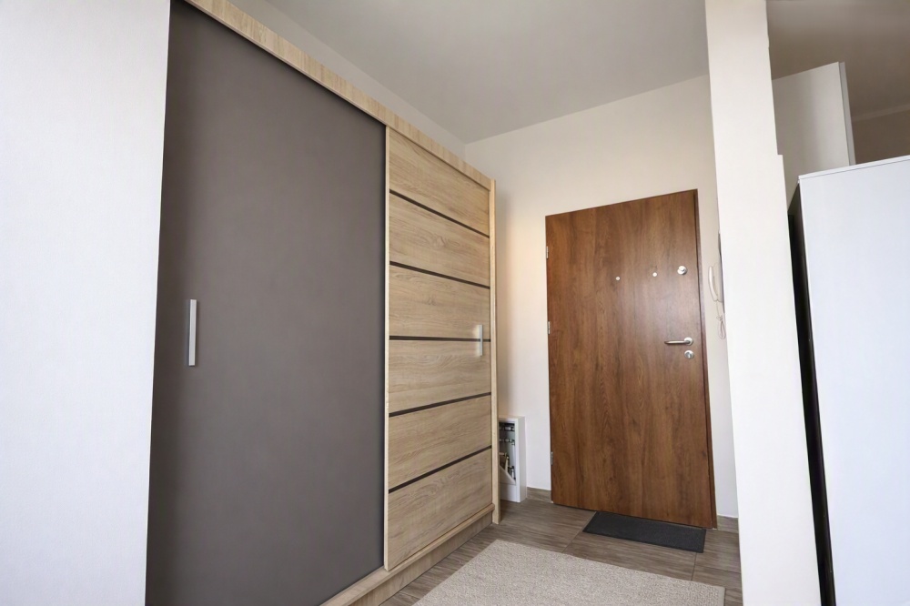 Sprzedam 2 pokojowe mieszkanie 47,53 m² – Oporów, ul. Balzaka (osiedle Giardini Verona)  - 9