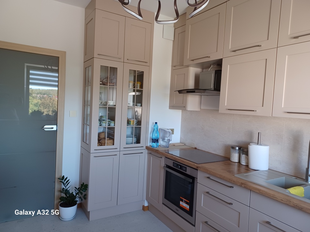 DUŻY APARTAMENT Z MOŻLIWOŚCIĄ ROZDZIELENIA+HALA GARAŻOWA 30m2 + 2 TARASY - 2