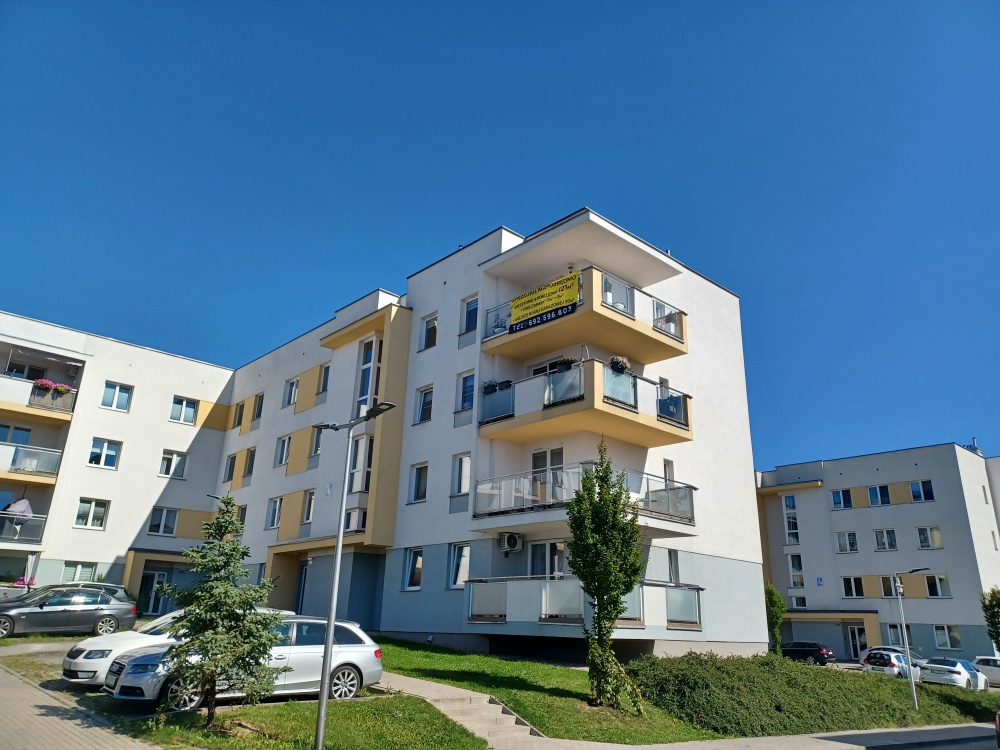 DUŻY APARTAMENT Z MOŻLIWOŚCIĄ ROZDZIELENIA+HALA GARAŻOWA 30m2 + 2 TARASY - 11