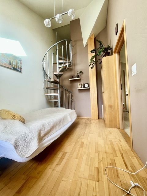 Bezpośrednio Wwa Wesoła 2 pok 40m2 + antresola 9m2, miejsce postojowe, piwnica - 3