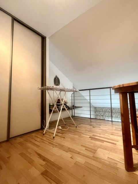 Bezpośrednio Wwa Wesoła 2 pok 40m2 + antresola 9m2, miejsce postojowe, piwnica - 6