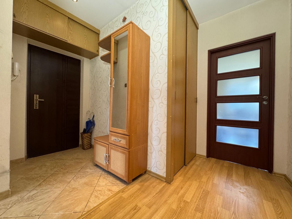 2 pokoje / osobna kuchnia / loggia / Rondo Kocmyrzowskie / 1 piętro - 1