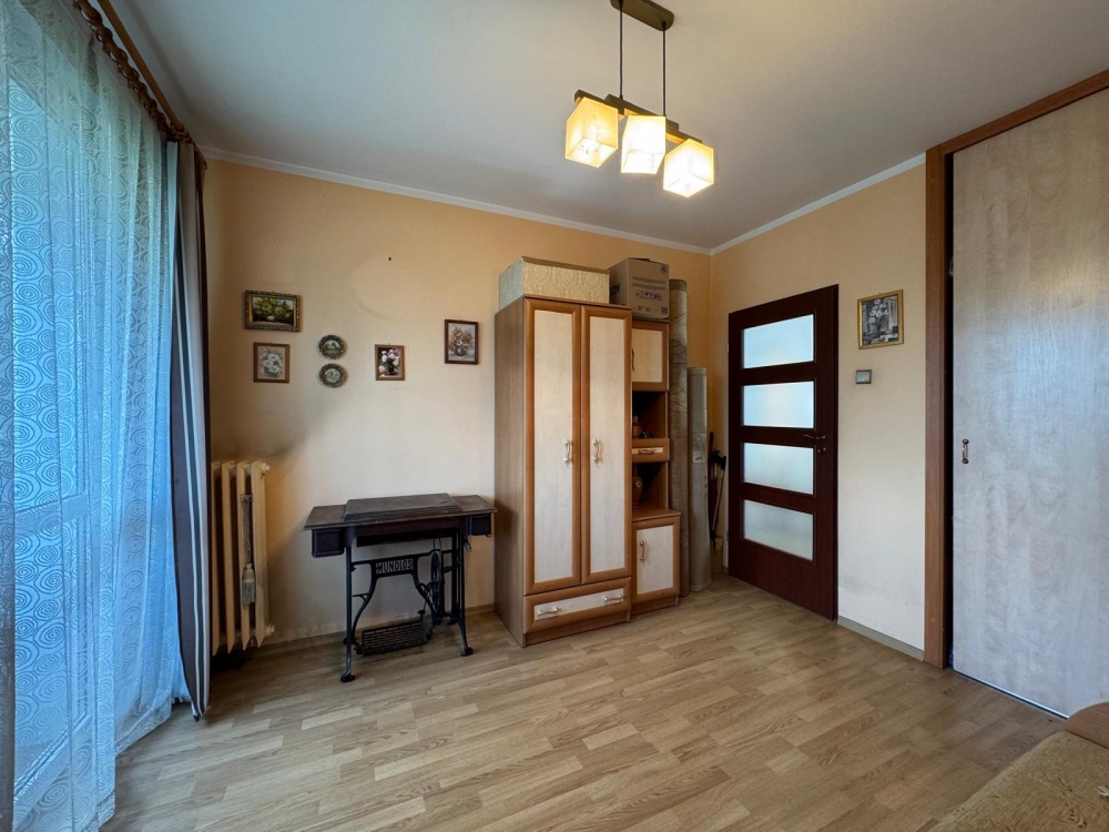 2 pokoje / osobna kuchnia / loggia / Rondo Kocmyrzowskie / 1 piętro - 12