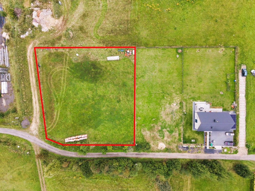 DZIAŁKA 3000 m² NA SPRZEDAŻ – SPOKOJNA OKOLICA, MEDIA, MOŻLIWOŚĆ PODZIAŁU - 1