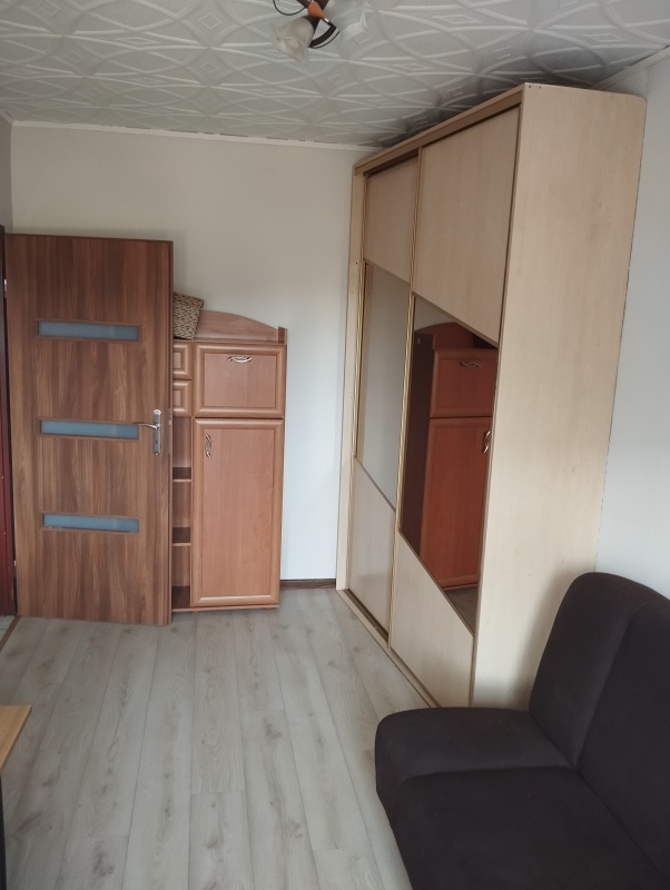 Mieszkanie 2 pokoje centralne i c.w miejskie - 3