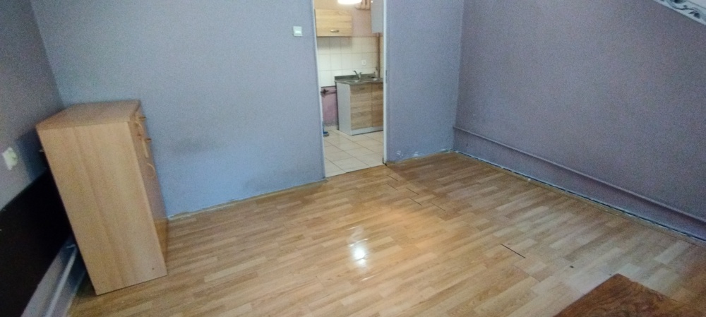 BEZPOŚREDNIO M2(19,5 m) ul. Młynarska, Jest KW. C.O. miejskie. Parter - 4