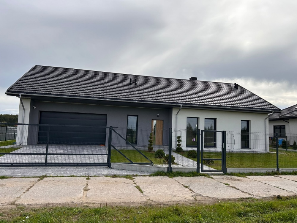 Komfortowy dom/145m2 mieszkalna/260m2 całość/duży garaż /antresola/duża działka - 7
