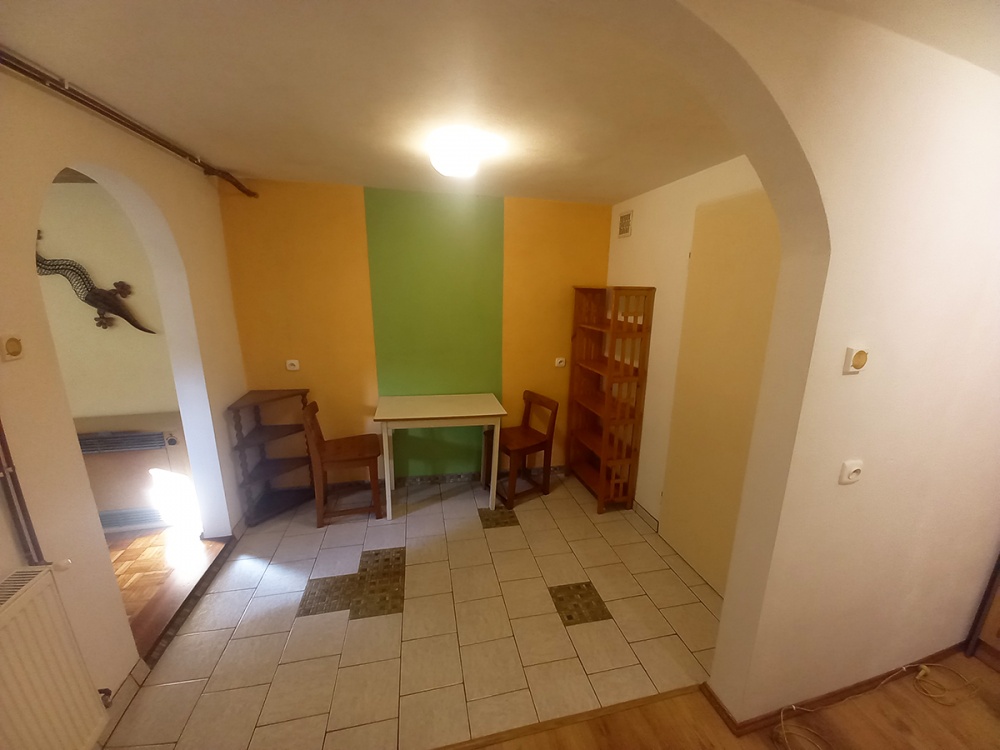 Duża, przestronna, kawalerka do wynajęcia we Wrocławiu - Śródmieście. - 3