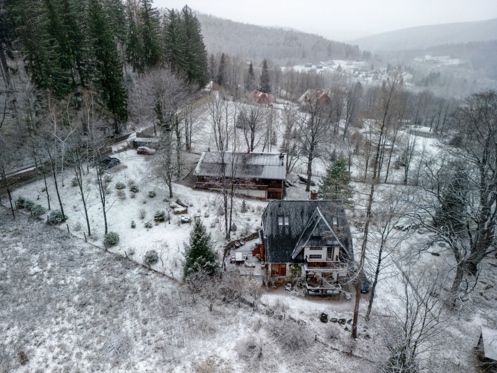 Siedlisko w Karkonoszach - 2  duże  komfortowe domy - 7