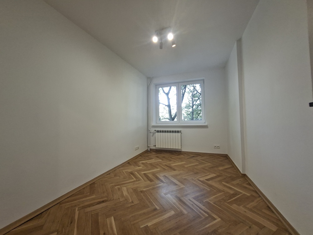 2 oddzielne pokoje z kuchnią Tamka / Kruczkowskiego na biuro i cel mieszkalny./ - 2