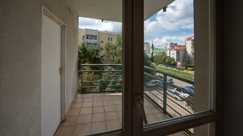 Ciche mieszkanie 3/4 pokojowe na strzeżonym osiedlu - 4