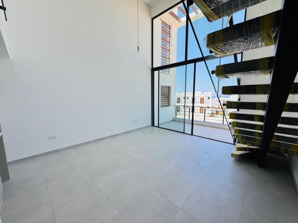 Mieszkanie- 2 poziomowy loft na Cyprze - 2