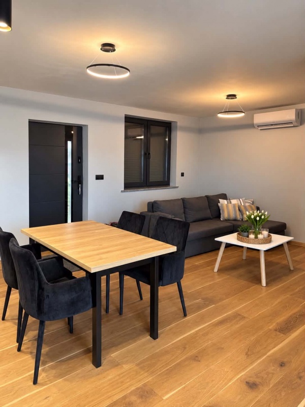 DOM CAŁOROCZNY SAUNA DUŻA DZIAŁKA SKRZYNKA - 1